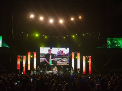Alan Jackson tour photo