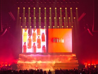 Halsey tour photo