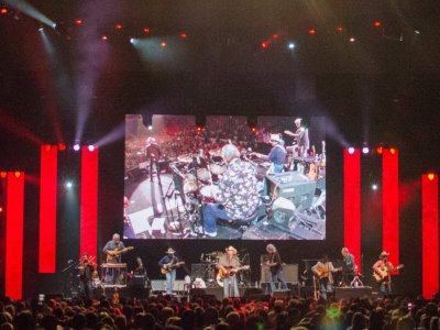 Alan Jackson tour photo