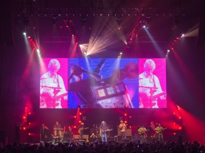 Alan Jackson tour photo