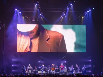 Alan Jackson tour photo