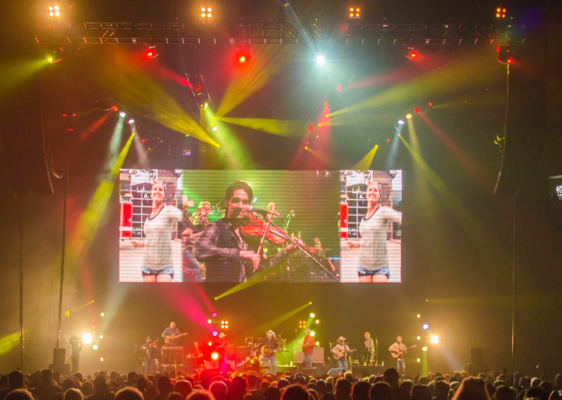Alan Jackson tour photo