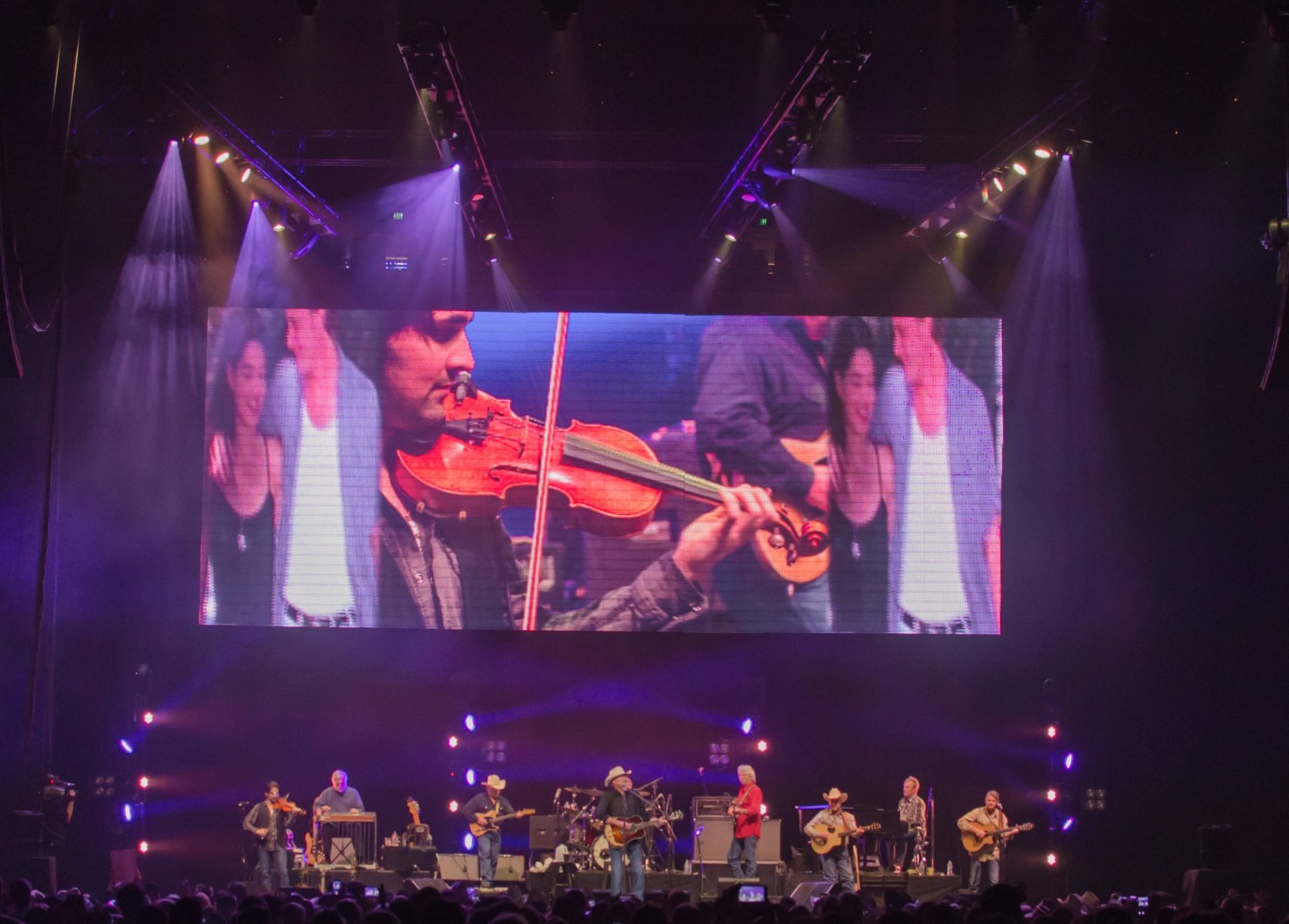 Alan Jackson tour photo