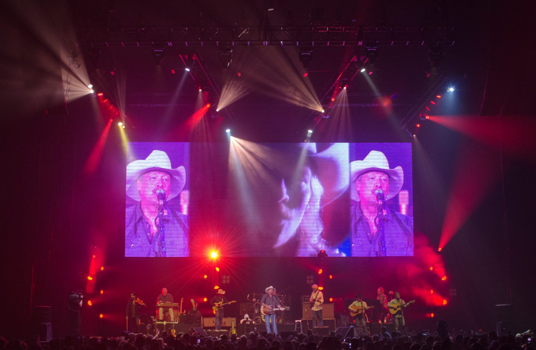 Alan Jackson tour photo