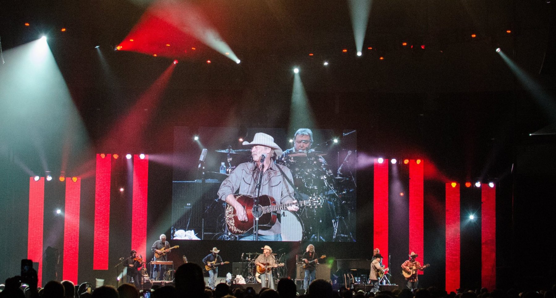 Alan Jackson tour photo