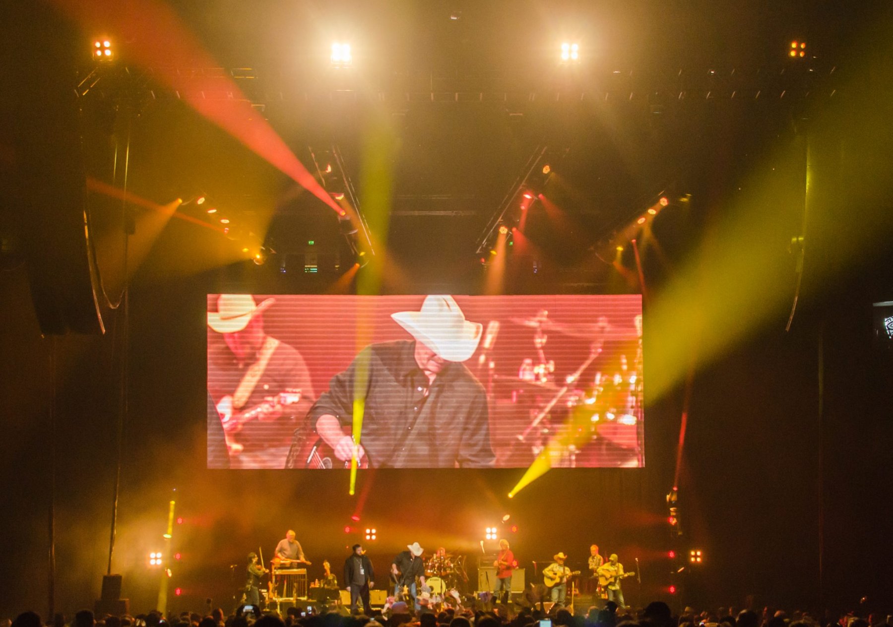 Alan Jackson tour photo