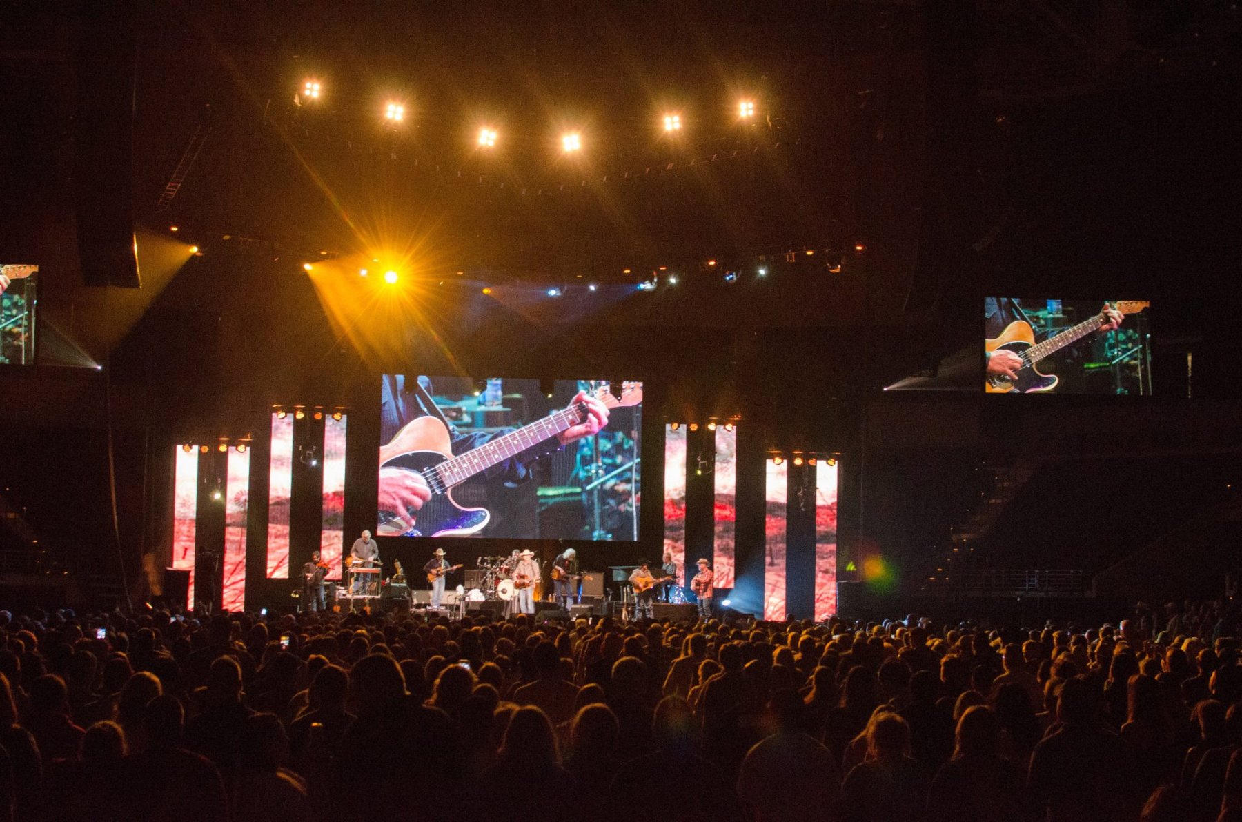 Alan Jackson tour photo