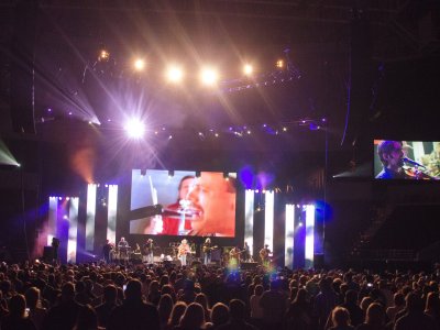 Alan Jackson tour photo