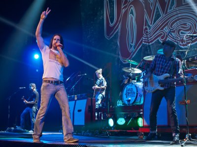 Jake Owen tour photo
