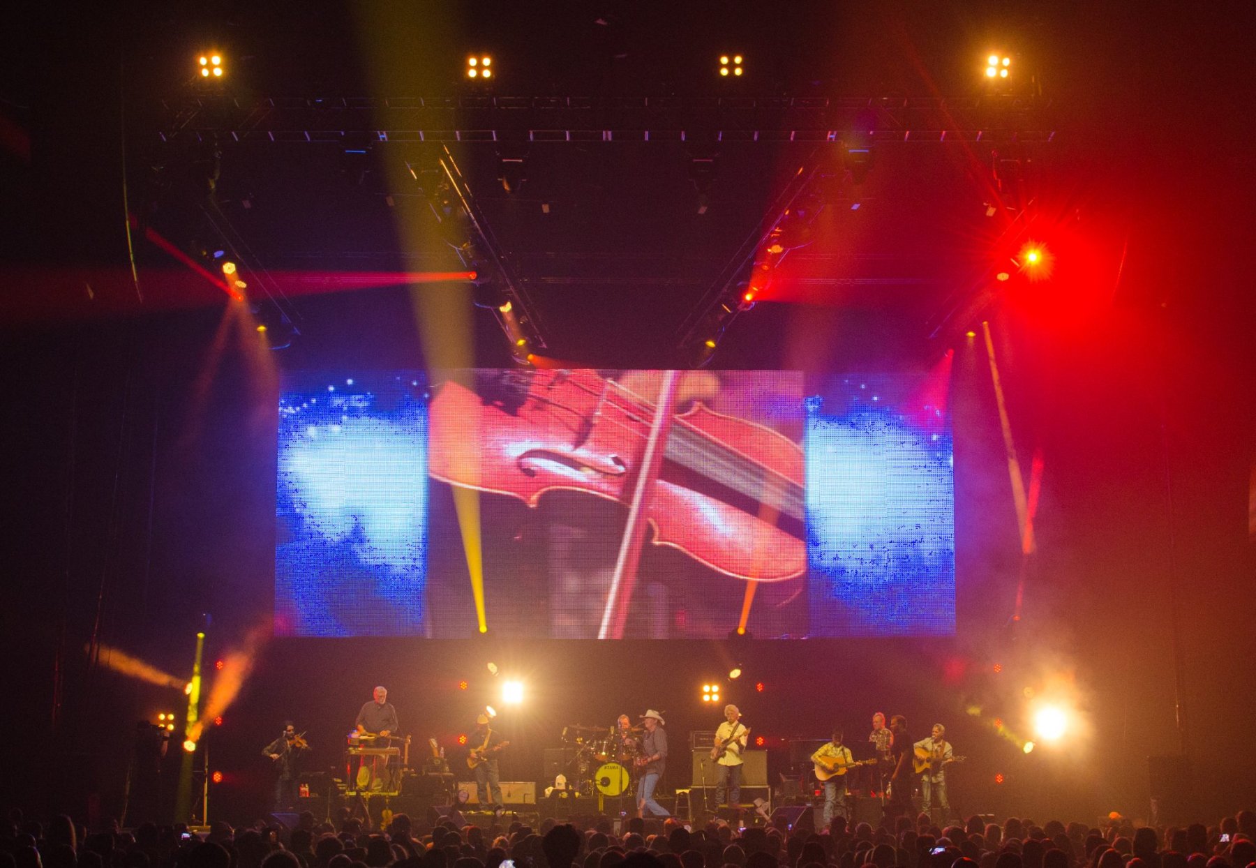 Alan Jackson tour photo