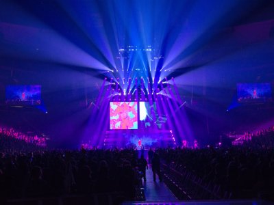 Halsey tour photo