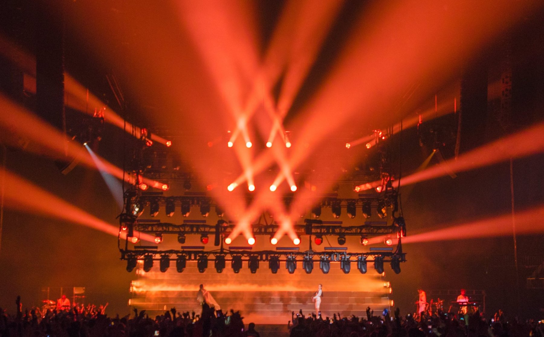 Halsey tour photo