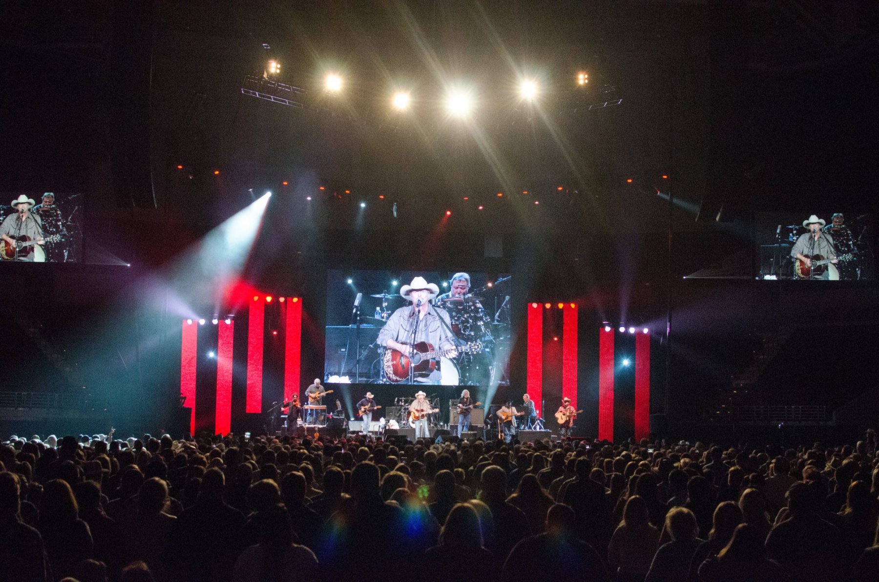 Alan Jackson tour photo