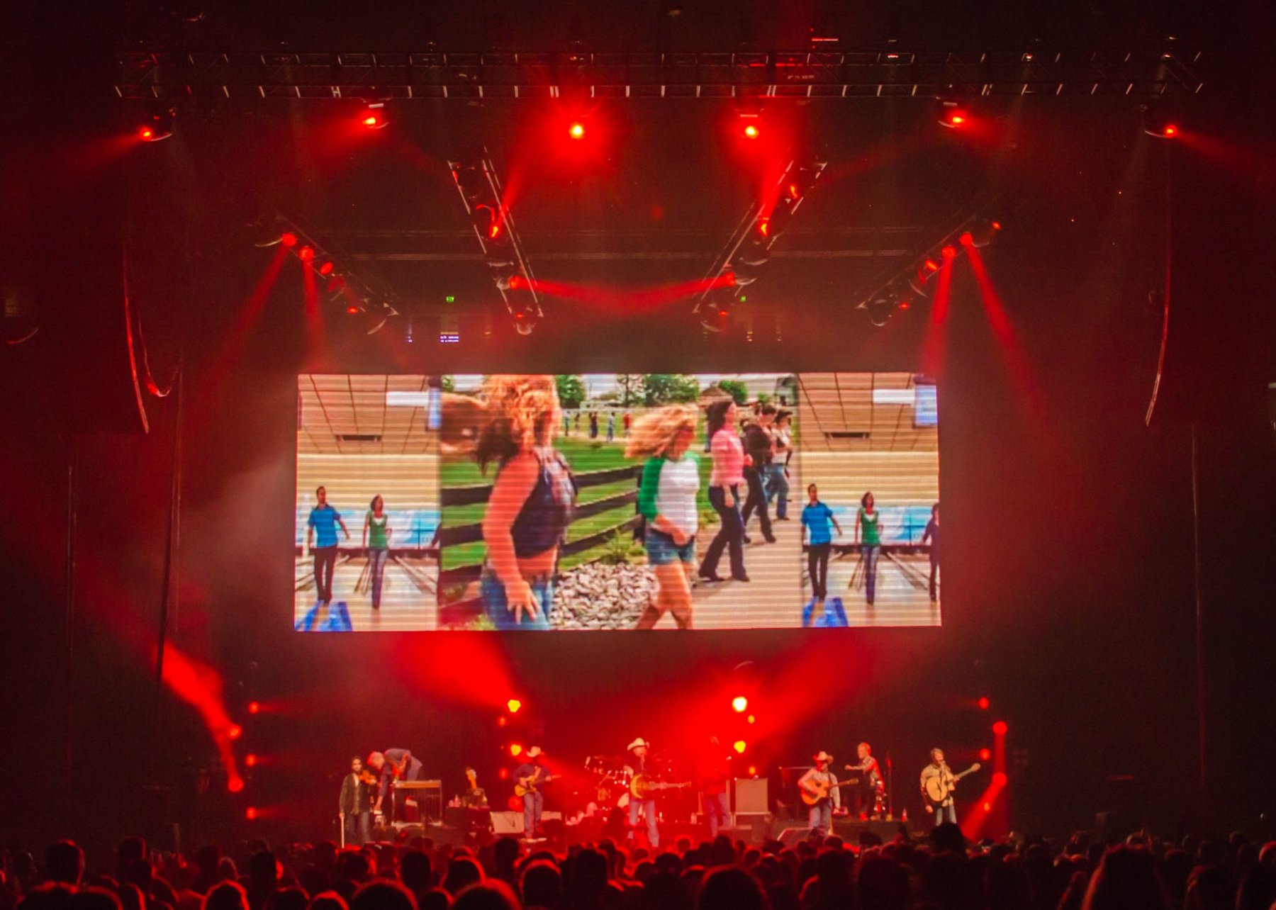 Alan Jackson tour photo