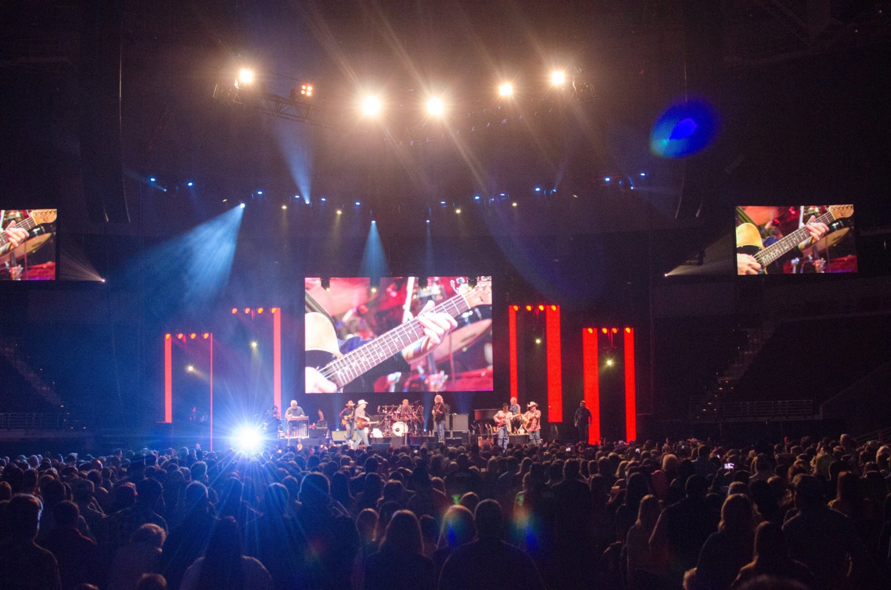 Alan Jackson tour photo