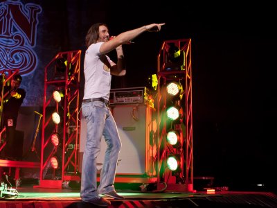 Jake Owen tour photo