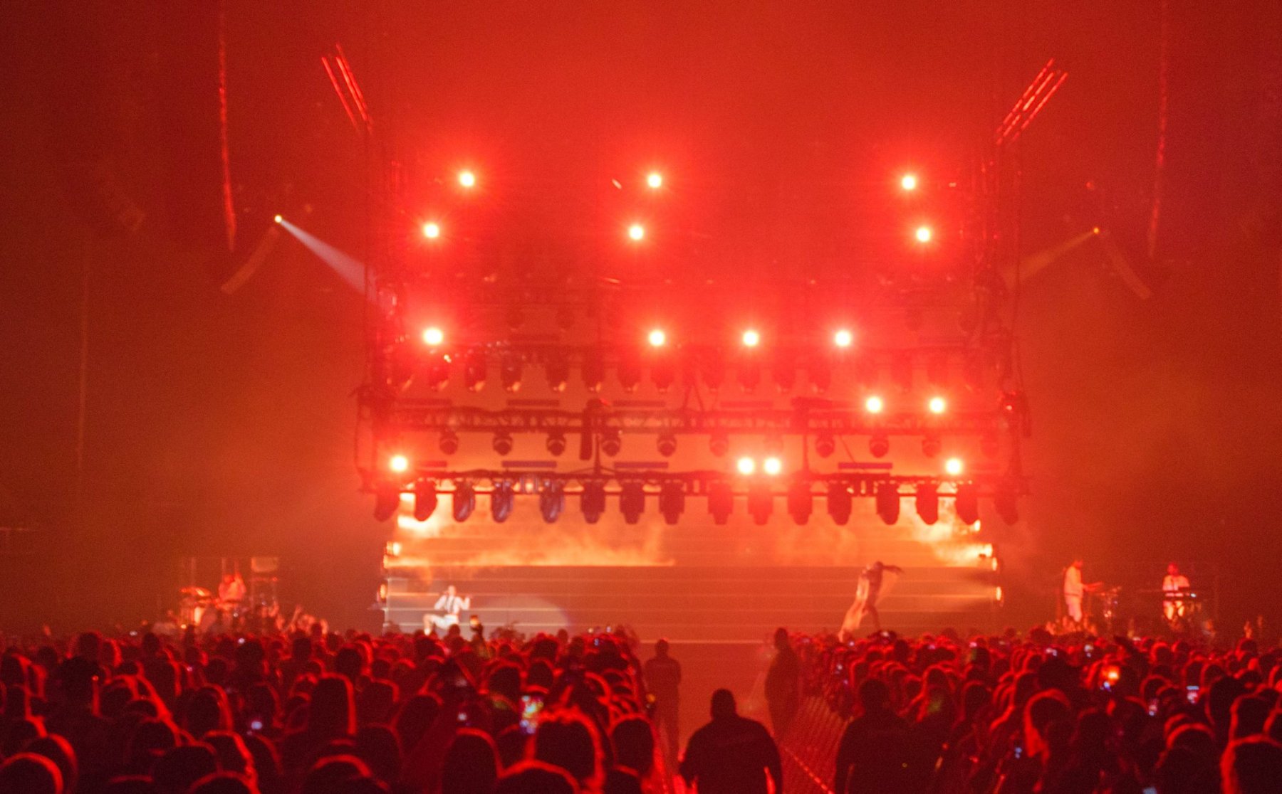 Halsey tour photo