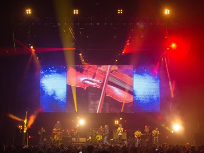 Alan Jackson tour photo
