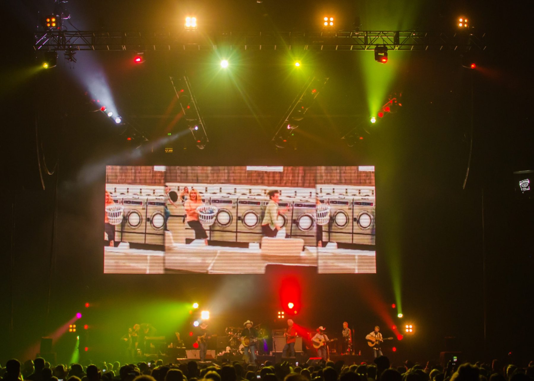 Alan Jackson tour photo