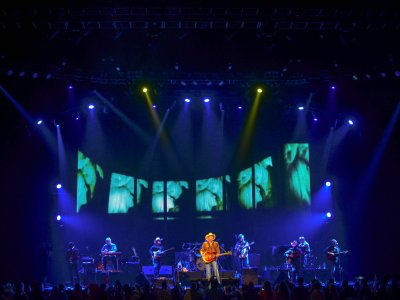 Alan Jackson tour photo