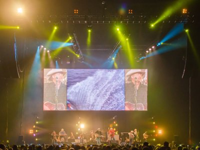 Alan Jackson tour photo