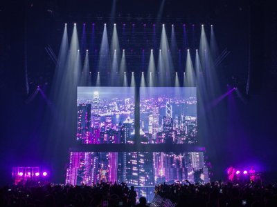Halsey tour photo