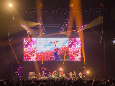 Alan Jackson tour photo