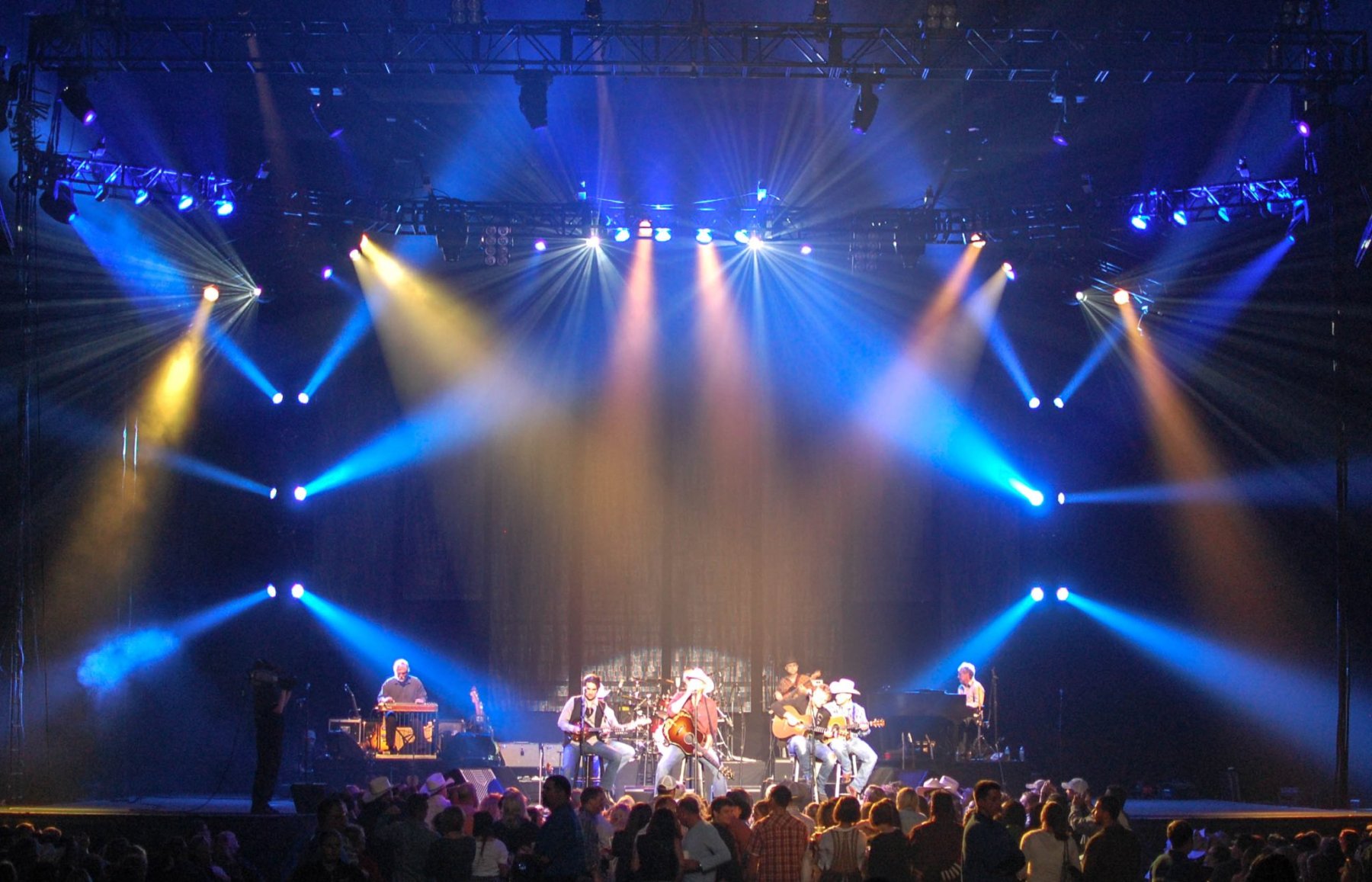 Alan Jackson tour photo