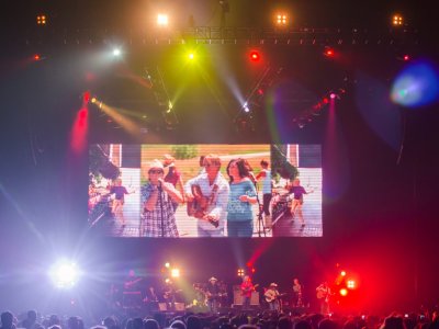 Alan Jackson tour photo