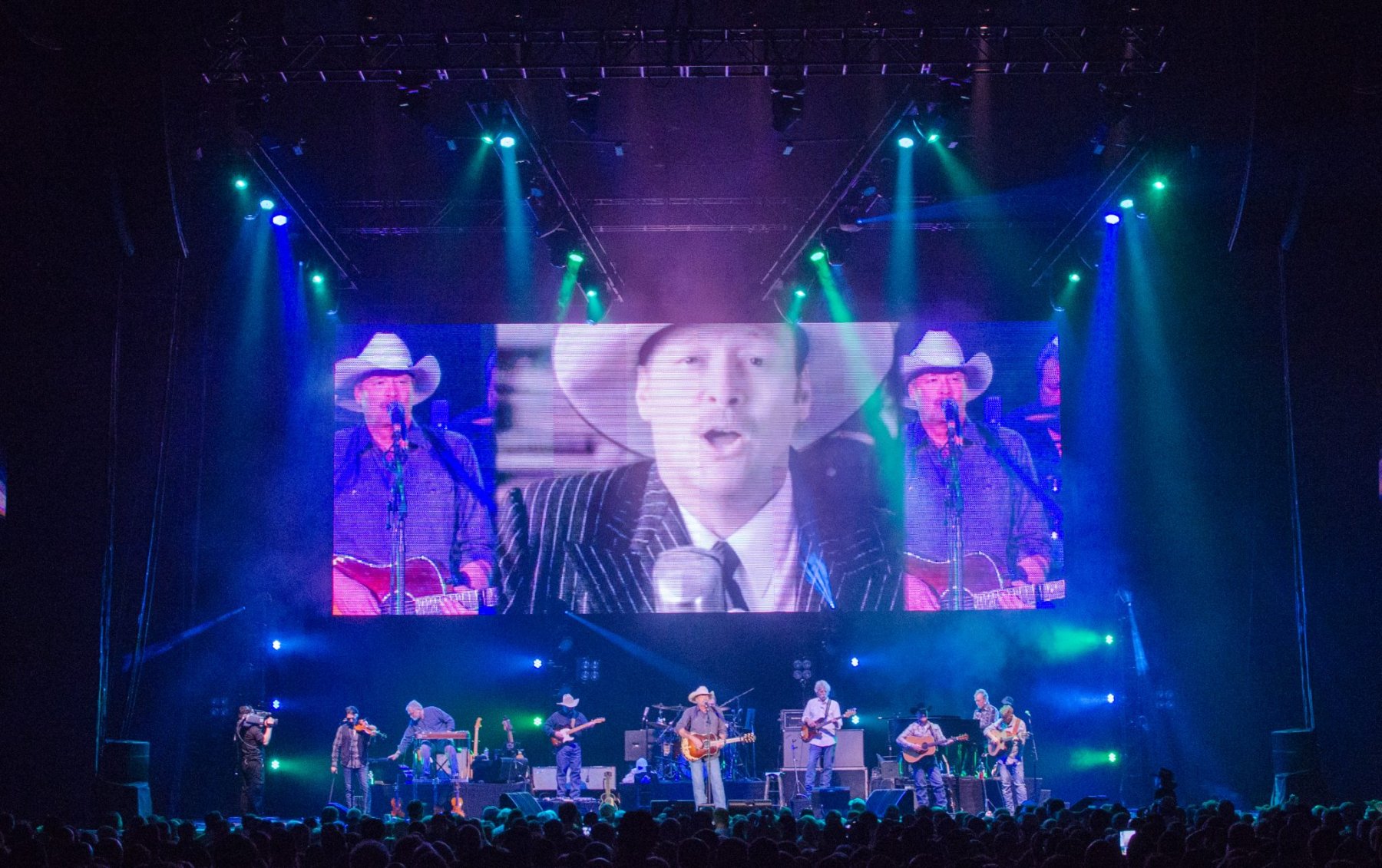 Alan Jackson tour photo