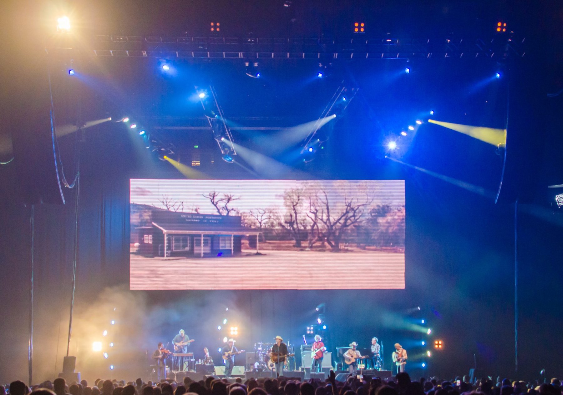 Alan Jackson tour photo