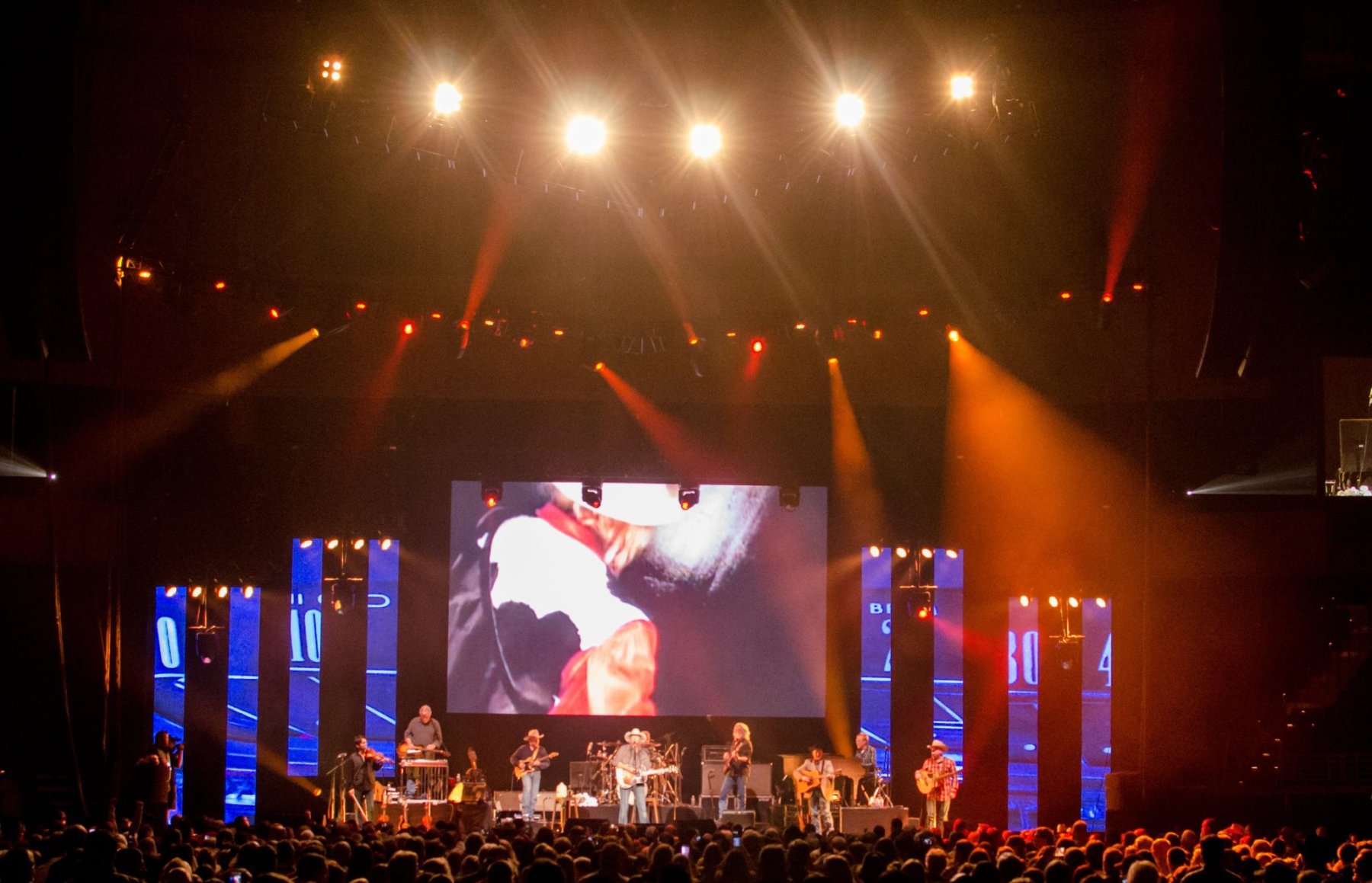 Alan Jackson tour photo