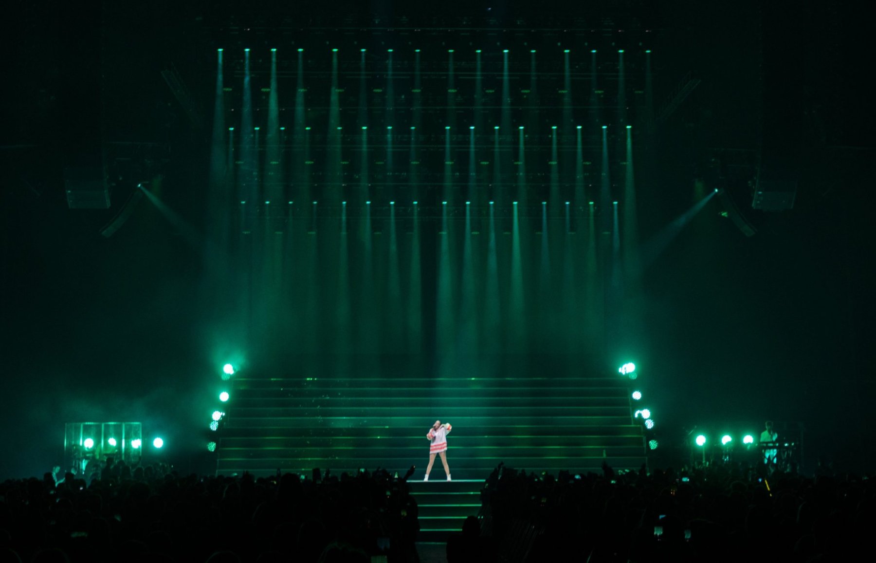 Halsey tour photo