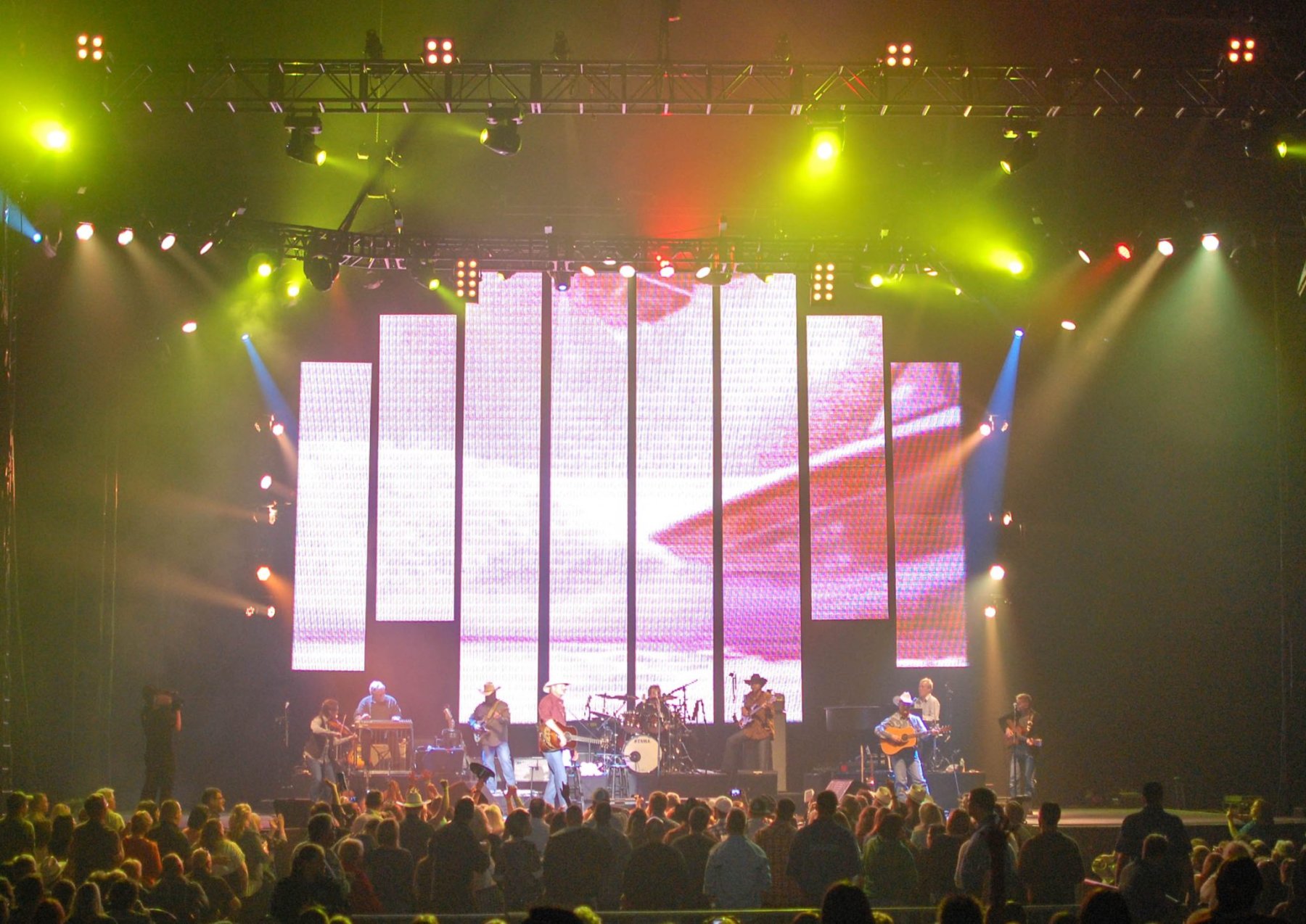 Alan Jackson tour photo