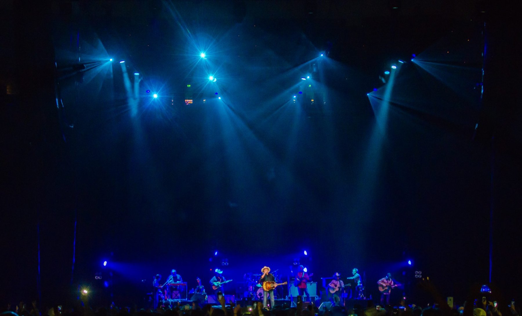 Alan Jackson tour photo