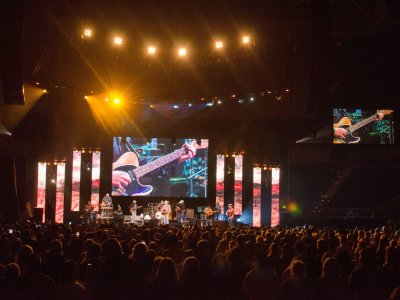 Alan Jackson tour photo