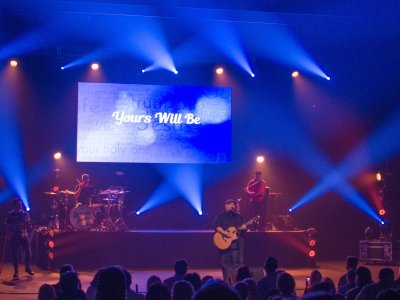 Big Daddy Weave tour photo