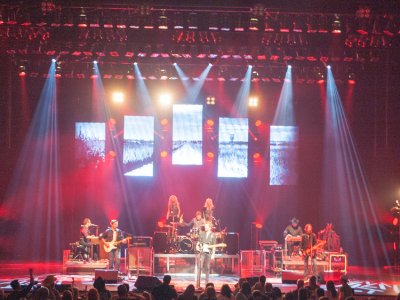 Ronnie Dunn tour photo
