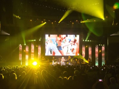 Alan Jackson tour photo