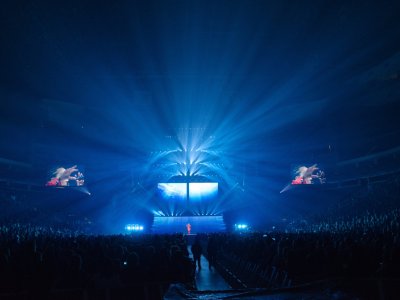 Halsey tour photo