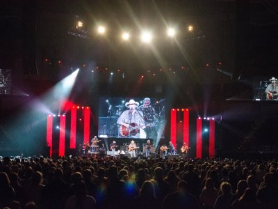 Alan Jackson tour photo