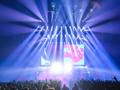Halsey tour photo