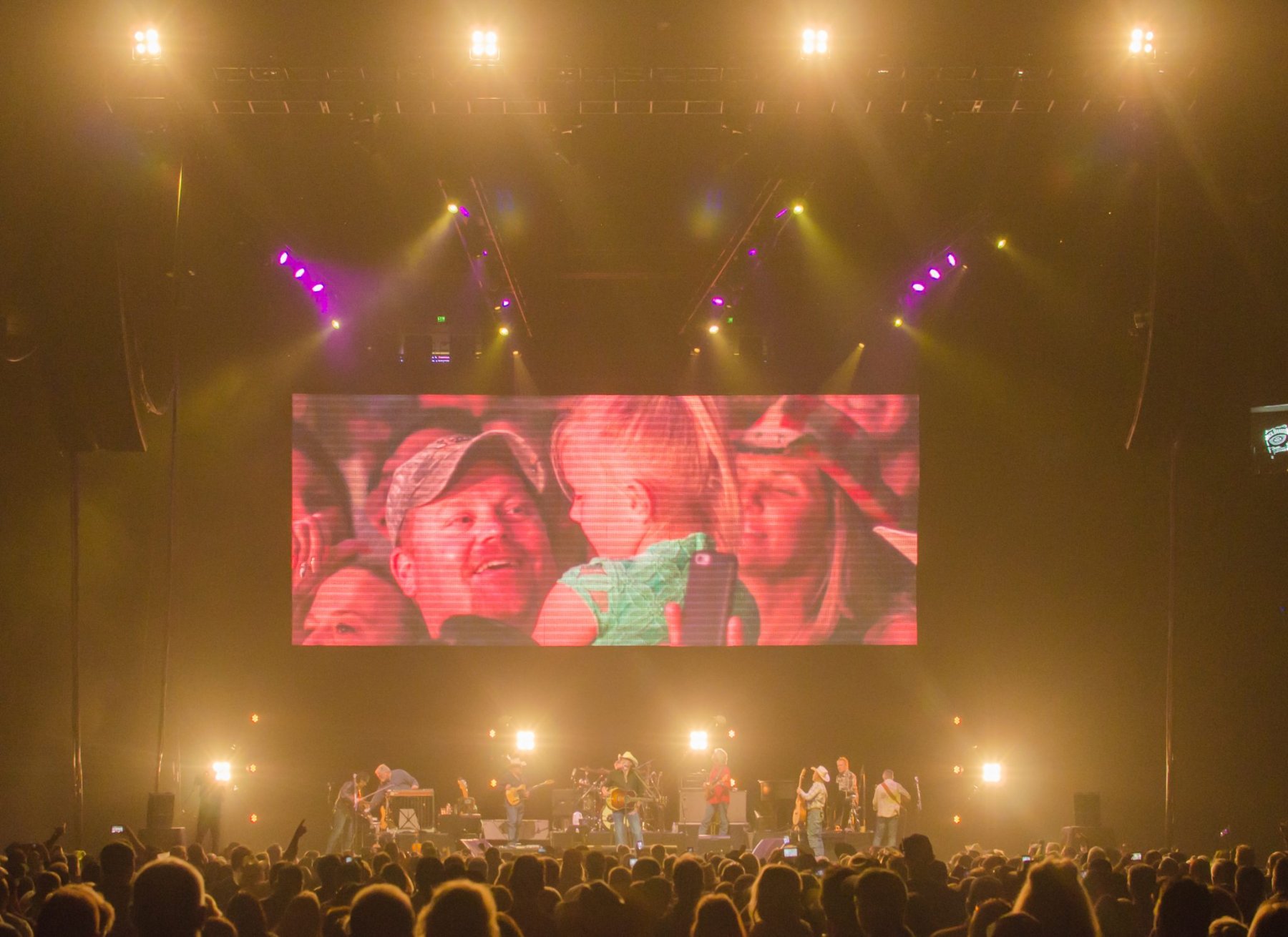 Alan Jackson tour photo
