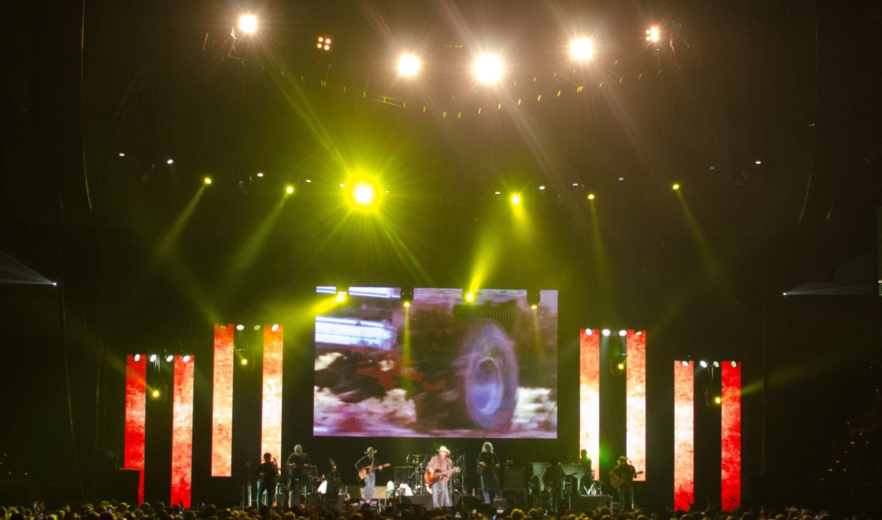 Alan Jackson tour photo