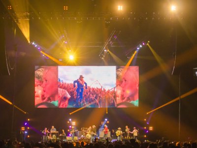 Alan Jackson tour photo
