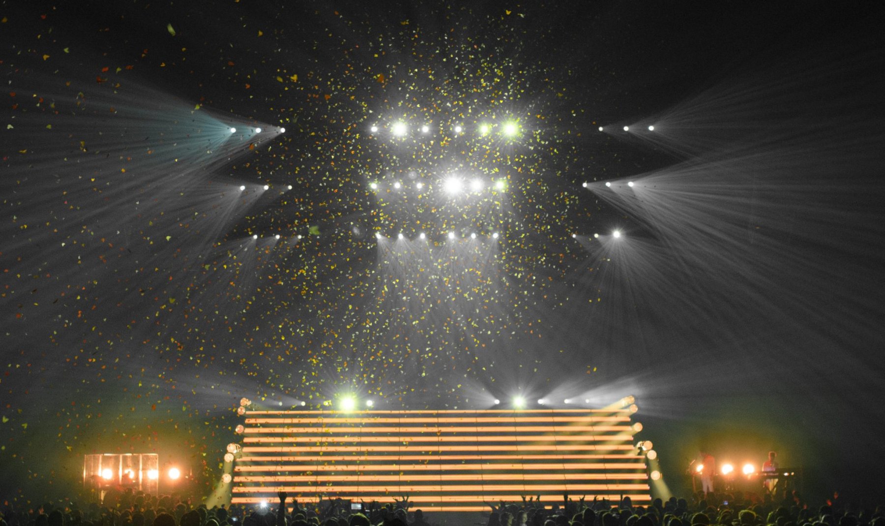 Halsey tour photo