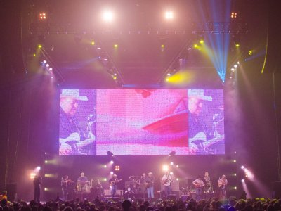 Alan Jackson tour photo