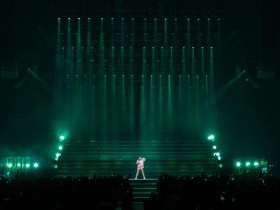 Halsey tour photo